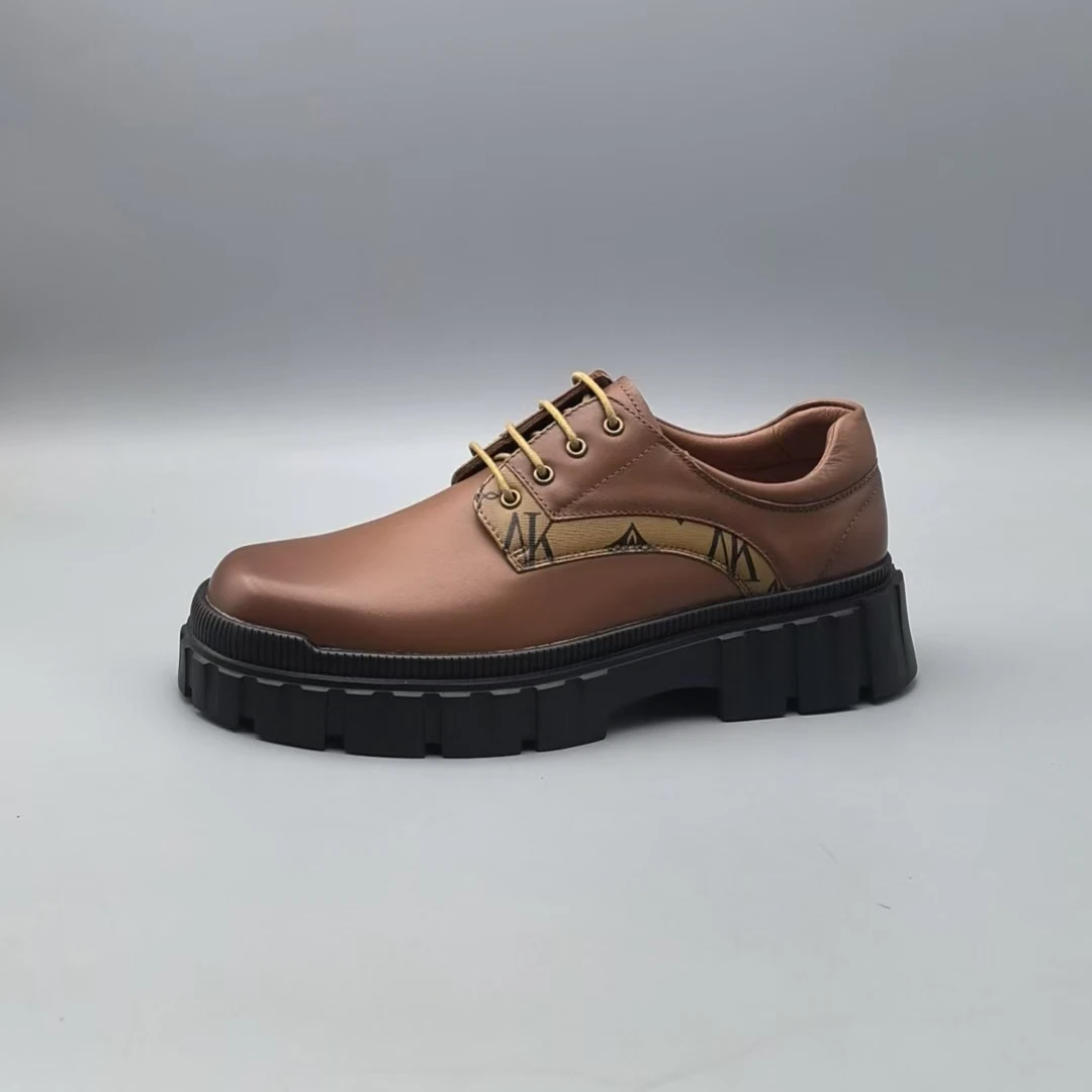 （孤品微瑕介意勿拍）新款轻质厚底系带男士皮鞋休闲鞋 553