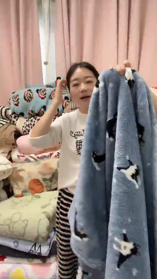 聚酯纤维1.8-2劈叉小狗-瑕疵款