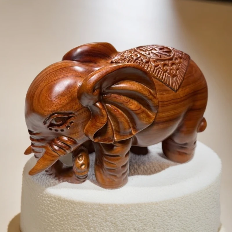 香樟木手工雕刻木质大象