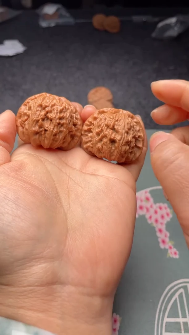 把件文玩核桃w358   白狮子   41