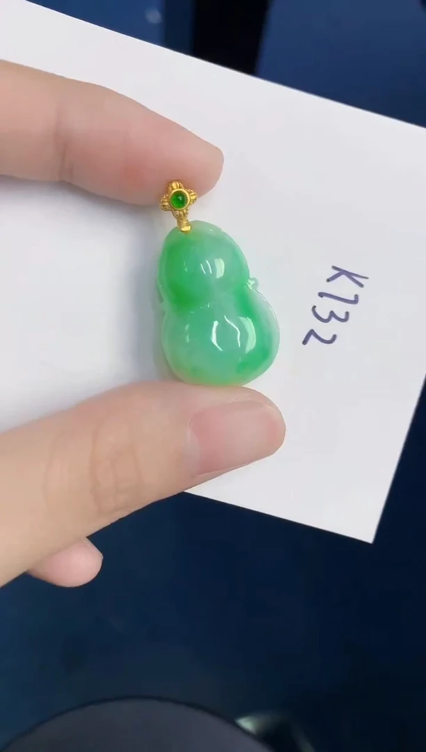 颈饰未镶嵌翡翠天然翡翠缅甸A货