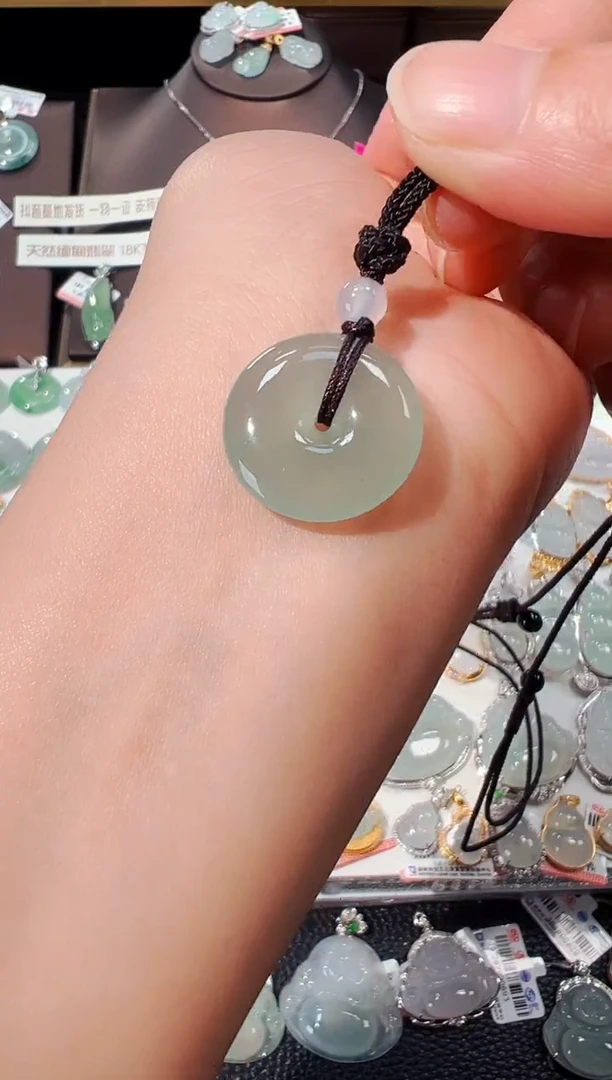 【闪购商品】翡翠吊坠(不含链)未镶嵌平安扣吊坠