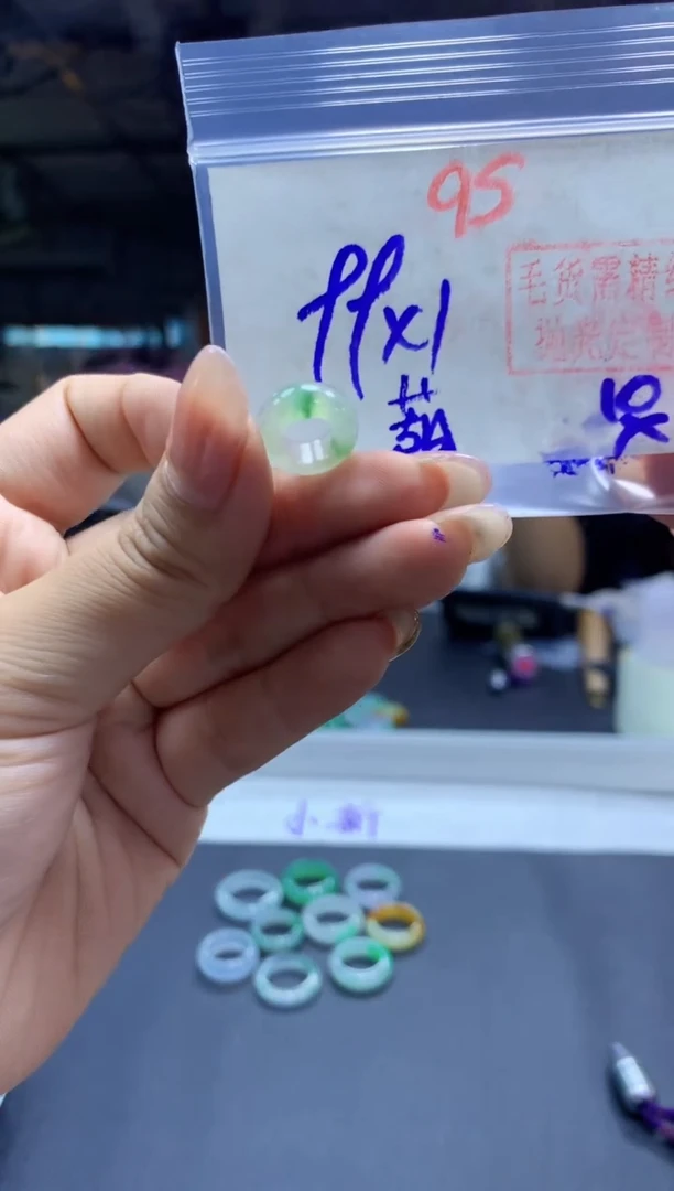 未镶嵌定制翡翠葫*娃甜甜圈#99元-毛货需精细抛光