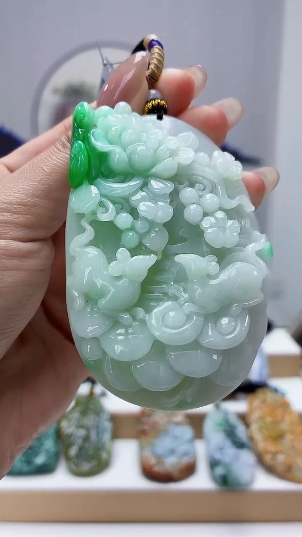 未镶嵌定制翡翠5160MM-毛货挂件75