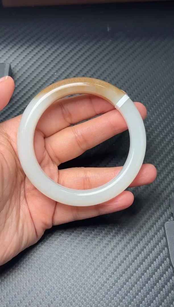 未镶嵌手镯和田玉和田黑山微色差58m