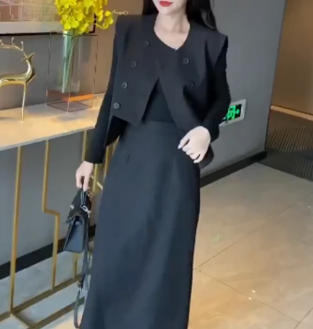 2025早秋时尚潮流百搭爆款女装叶2xOO