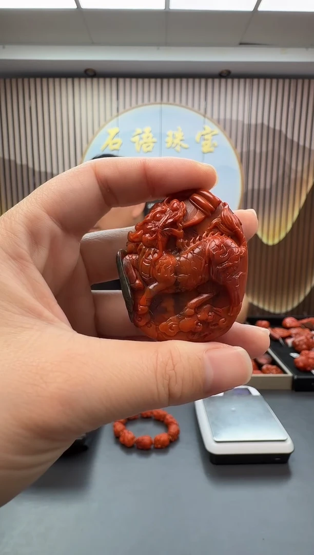 未镶嵌雕刻南红玛瑙014ZB1221产品一个