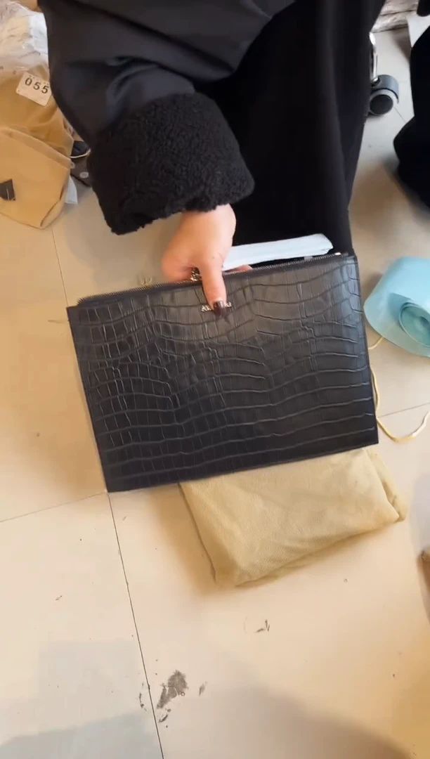 头层牛皮080品牌男包清货中(不要卡单，理性消费）