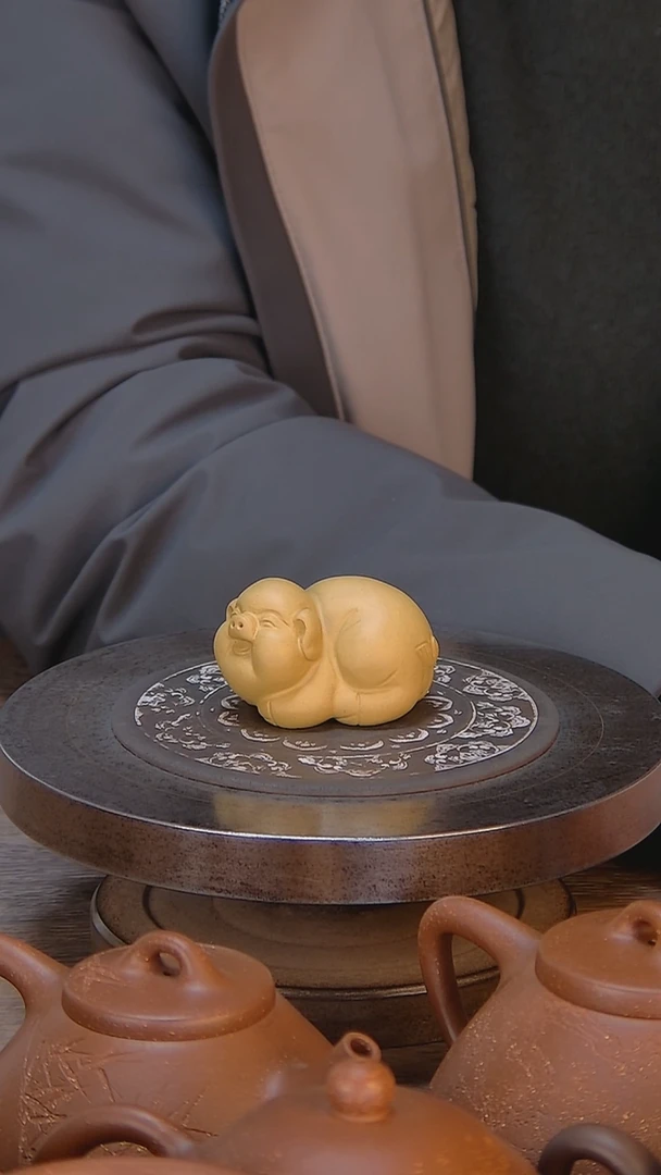 【闪购商品】紫砂茶宠段泥小福猪