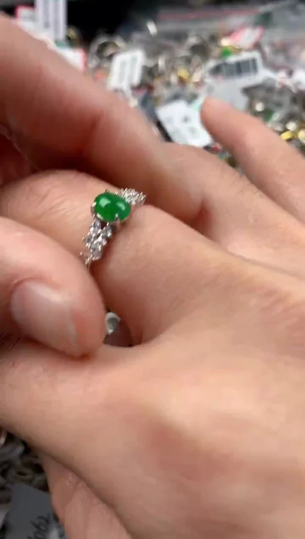 银S925镶嵌戒指翡翠6         3