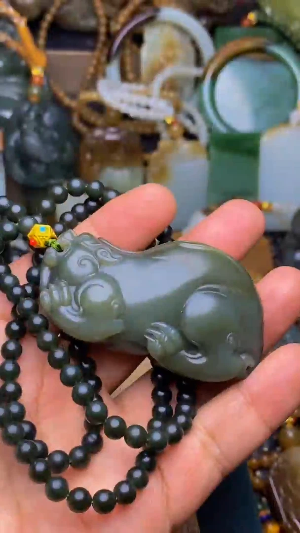 未镶嵌和田玉挂件1