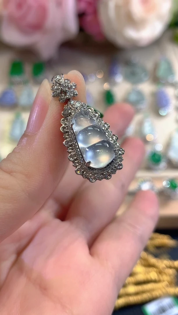 吊坠(不含链)18K金镶嵌翡翠c61