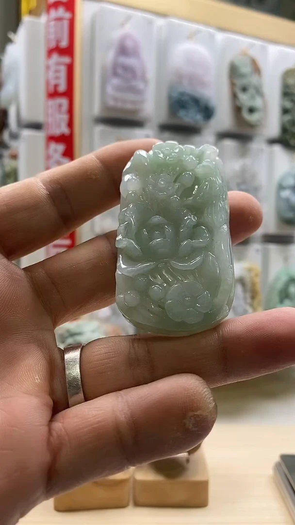 颈饰未镶嵌翡翠翡翠A货2025/10/20