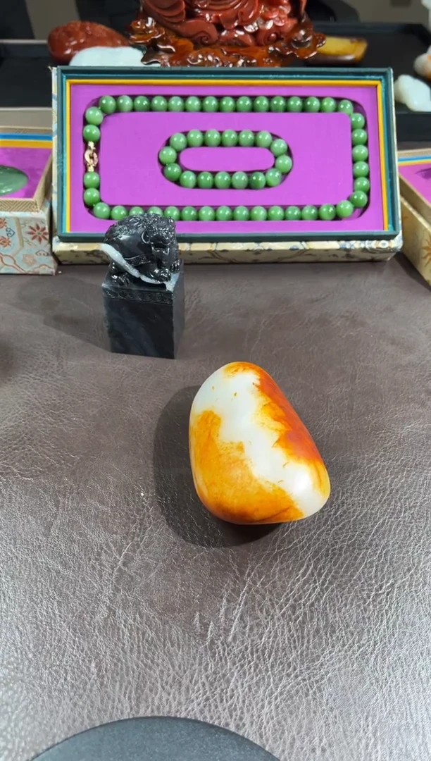 未镶嵌和田玉把件厚**物和田玉