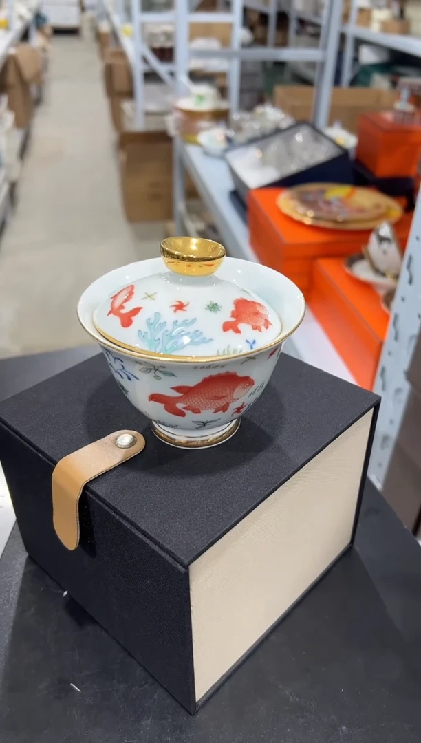 杯子骨瓷（原盒）鱼草图  盖碗 一套