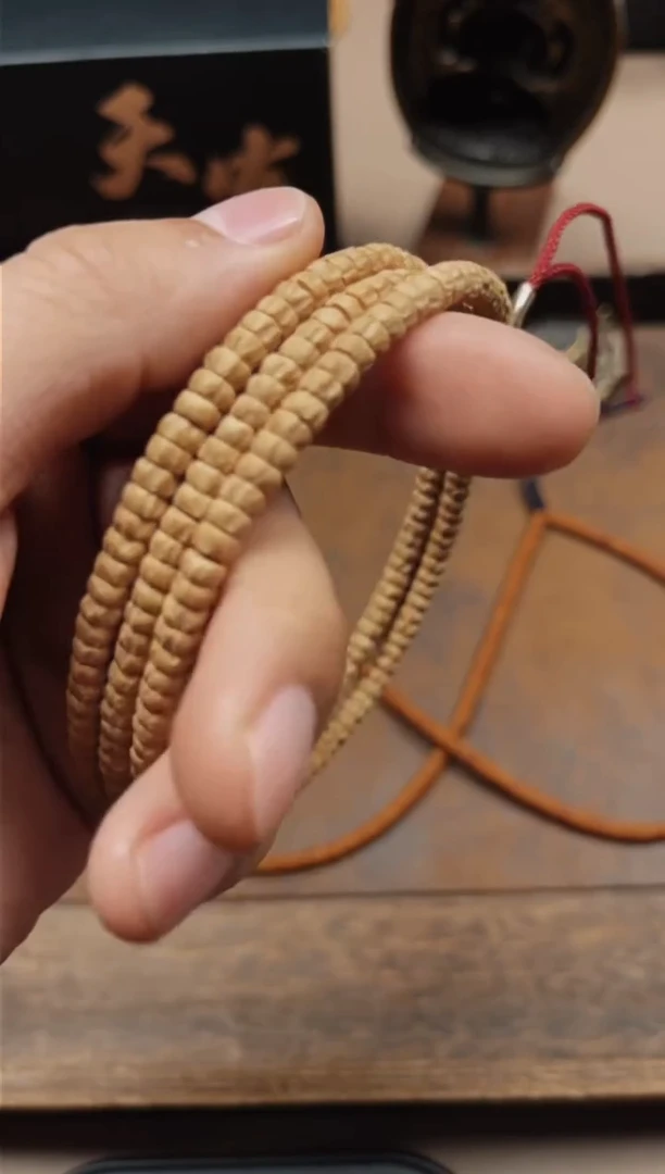 【闪购商品】柏香籽/百香籽手串奶油皮药片