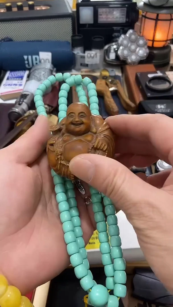 瓷片闪购商品  如图所示