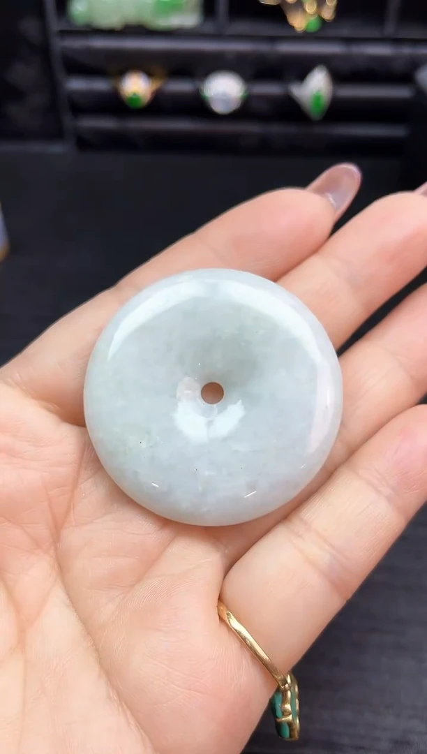 颈饰未镶嵌翡翠吊坠