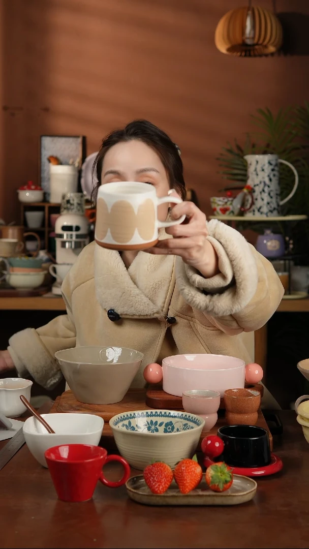 【闪购商品】碗卡其色水杯 微瑕凑满20发货