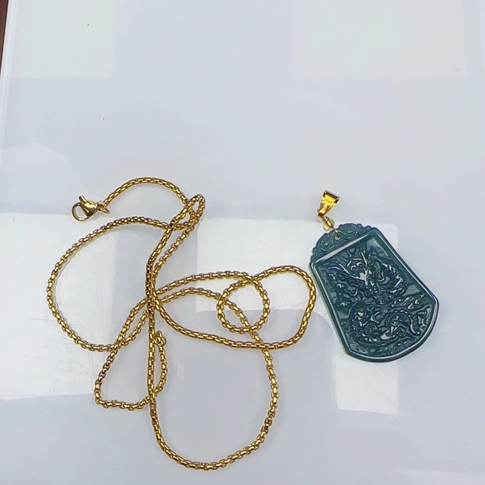 翡翠A货时尚霸气龙牌吊坠GS-20019