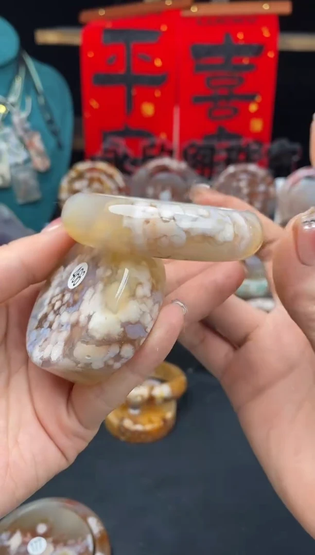 【闪购商品】石英质玉手镯（圆镯）未镶嵌54