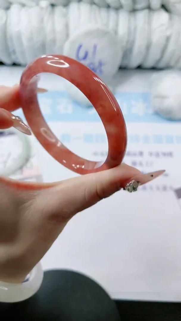 【闪购商品】石英质玉手镯未镶嵌多样性发货L279