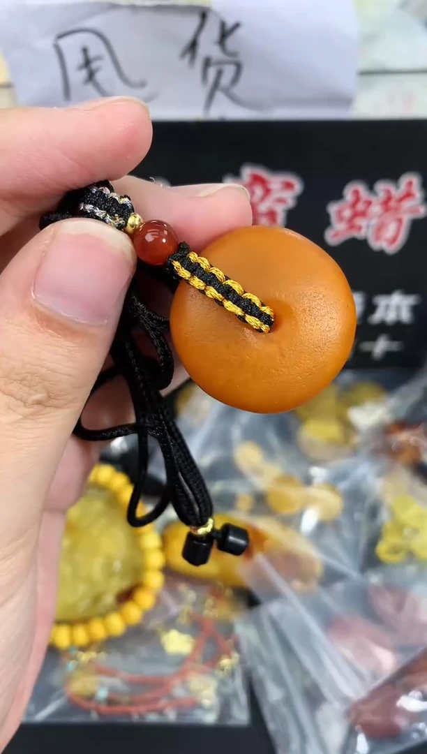 蜜蜡未镶嵌珠宝奇石123