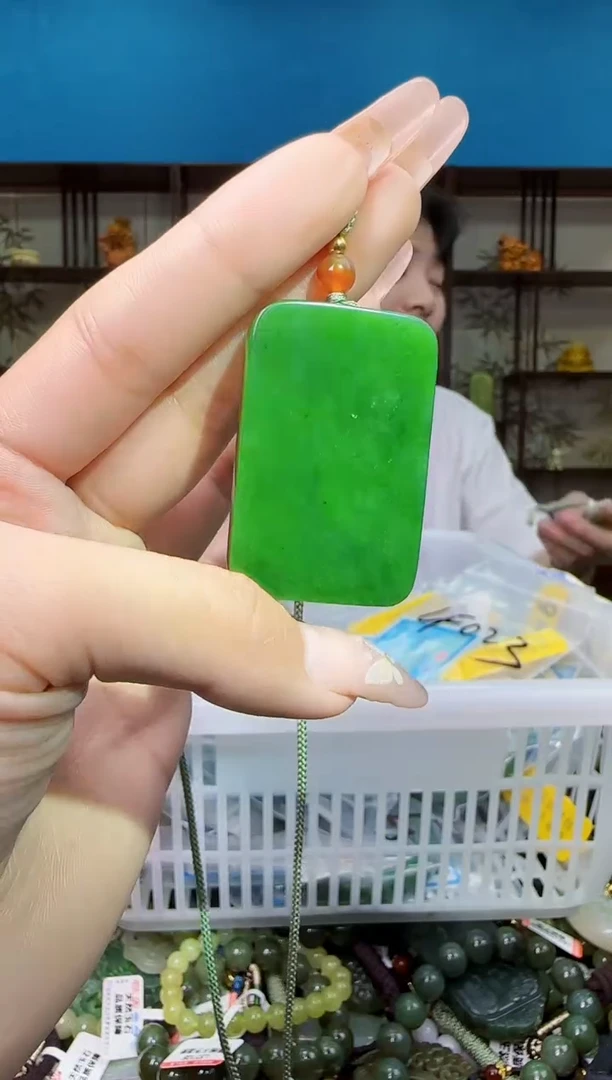 颈饰未镶嵌和田玉多样性发一