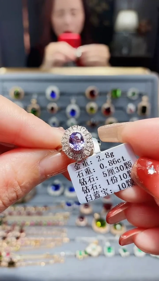 【闪购商品】蓝宝石戒指18K金镶嵌0.86.