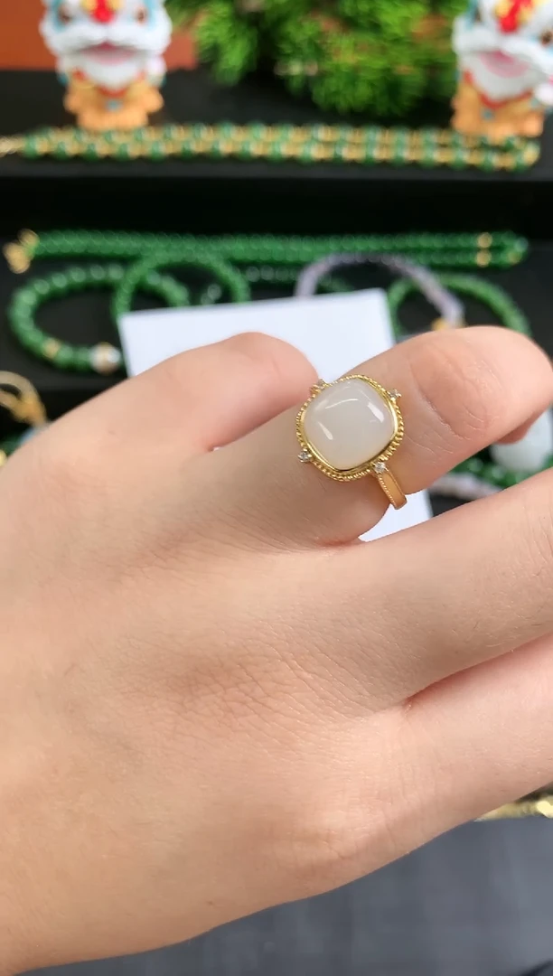 银S925镶嵌戒指和田玉1