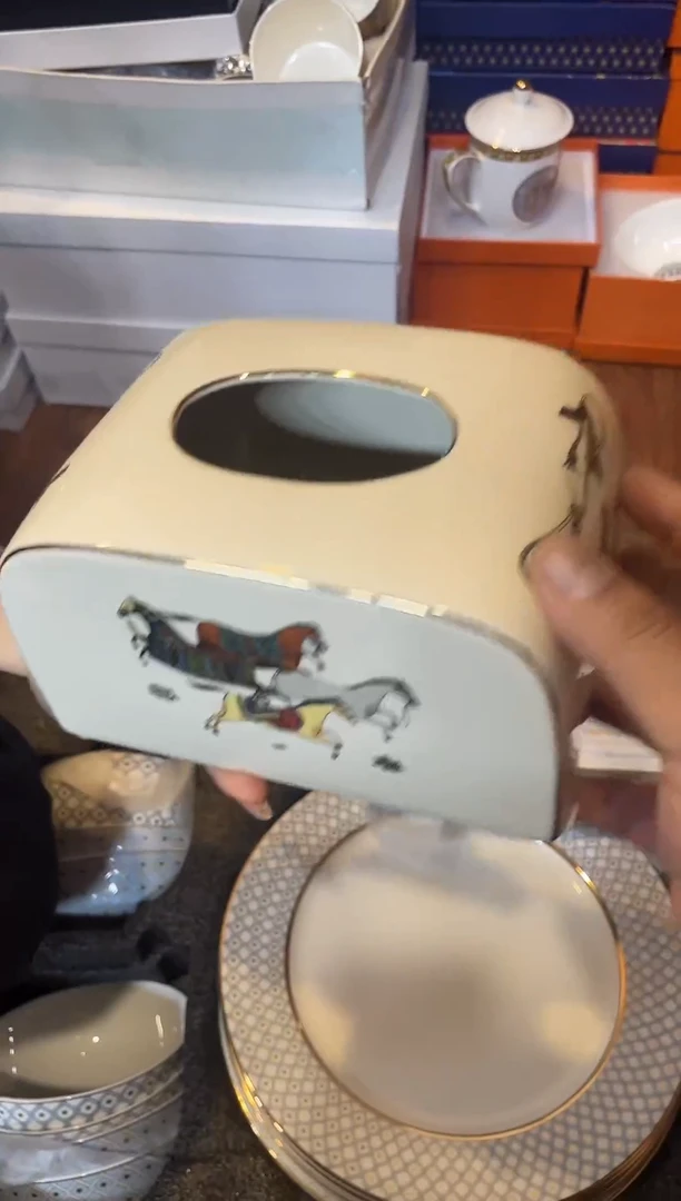 杯鸿辉家品牌瓷器，京东包邮！