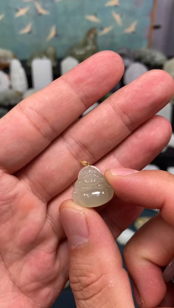 和田玉18K金镶嵌颈饰佛公