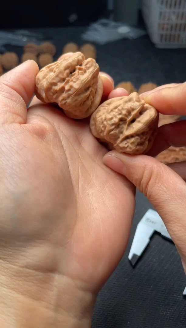 把件文玩核桃w65   蛤蟆头 38尺