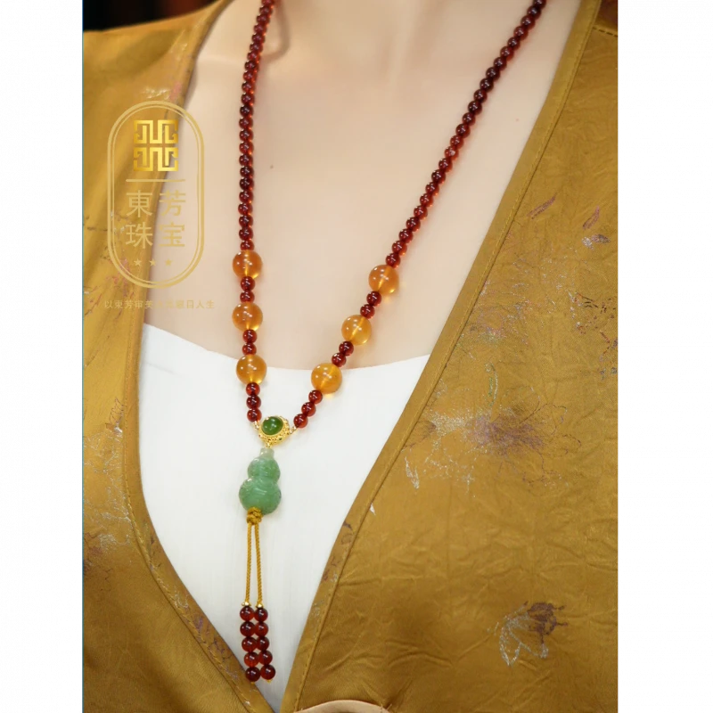 東芳珠宝-缅甸天然血珀灵草珀项链和田玉葫芦琥珀项链