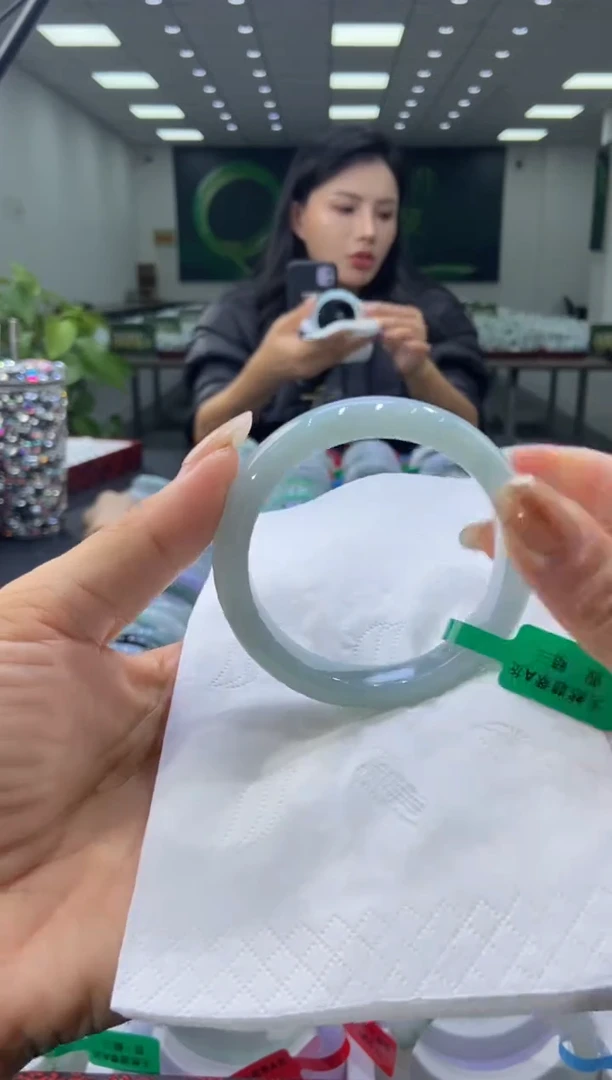 未镶嵌手镯翡翠00006988