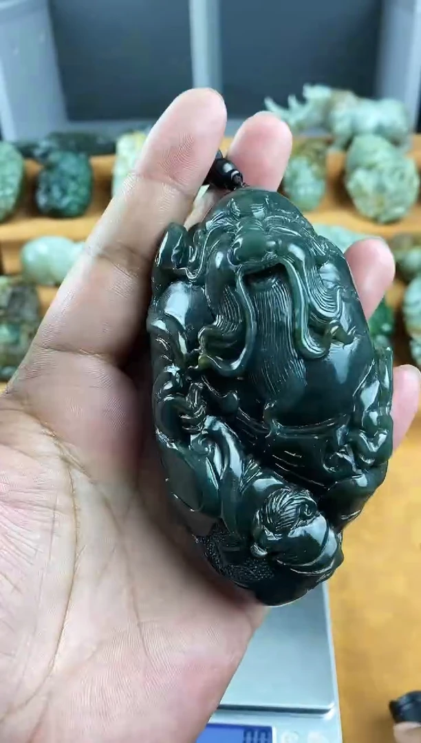 未镶嵌和田玉把件1