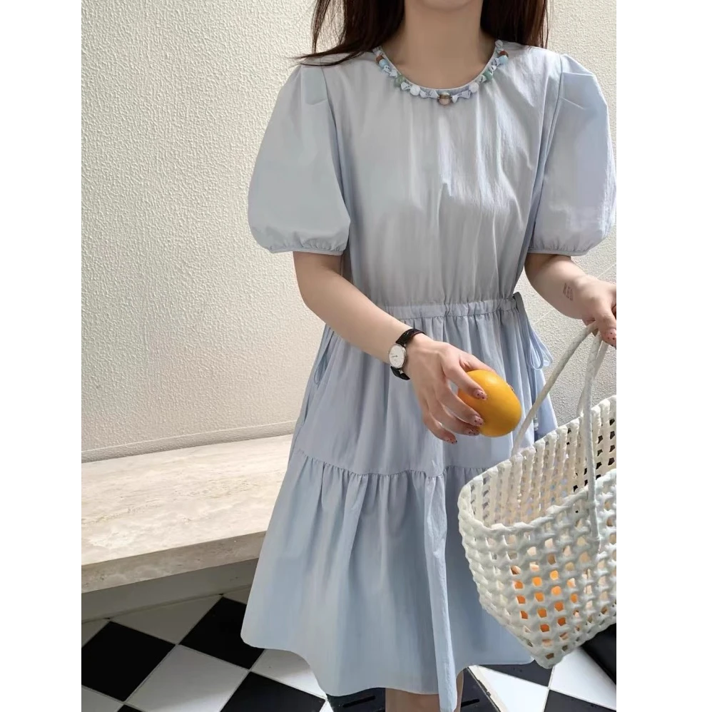 2025夏新设计感显瘦圆领泡泡袖收腰超美连衣裙