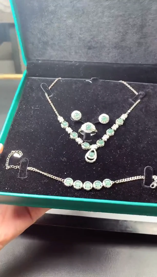 未镶嵌定制翡翠天然A货翡翠一套