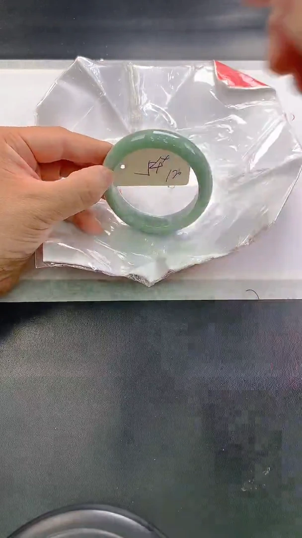 未镶嵌手镯翡翠120