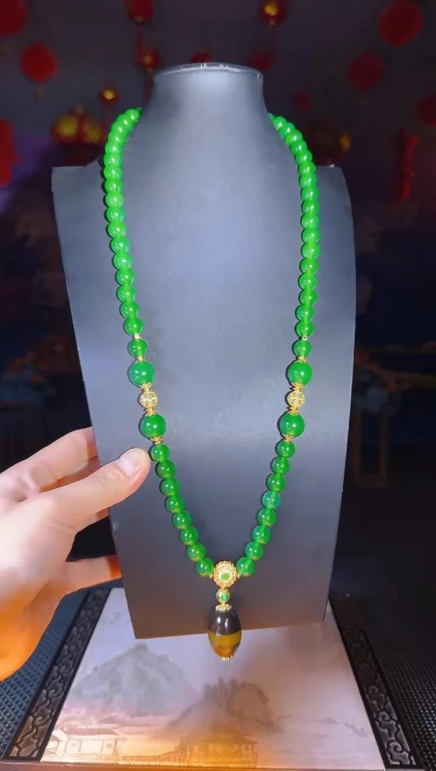 S7723【福嘟嘟】通天玉宗绿玛瑙桶珠吊坠-送礼佳品