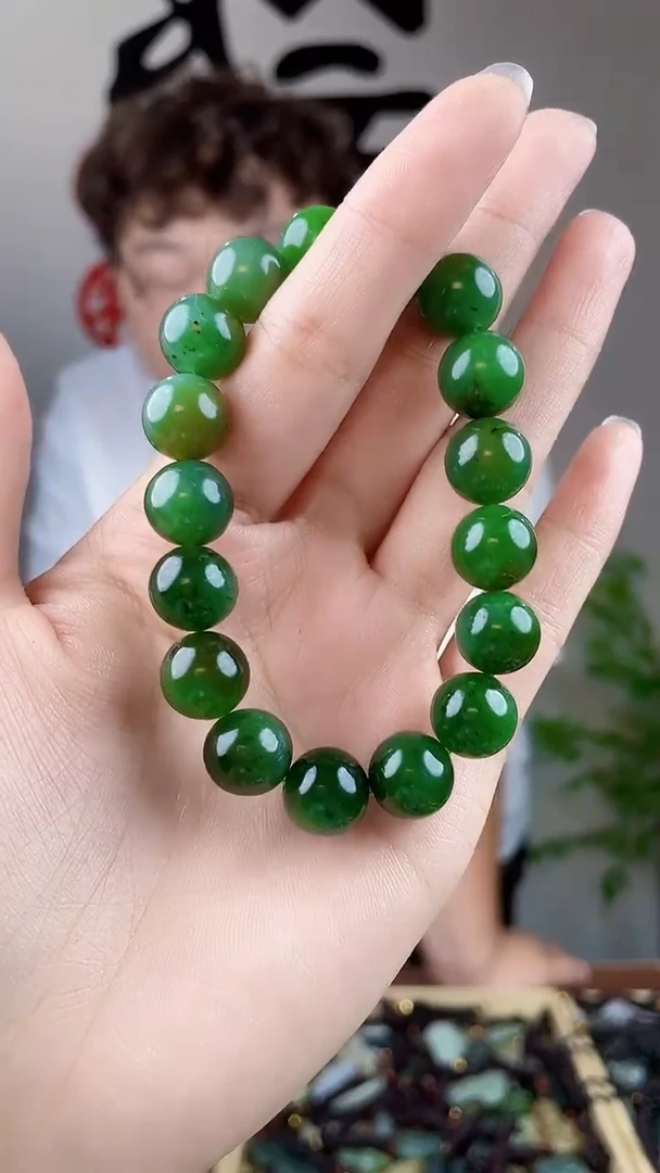 和田玉未镶嵌挂件拍一发一，多样性发货