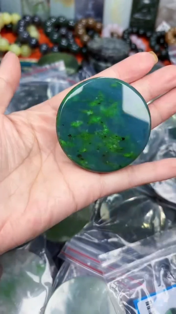 颈饰未镶嵌和田玉和田玉