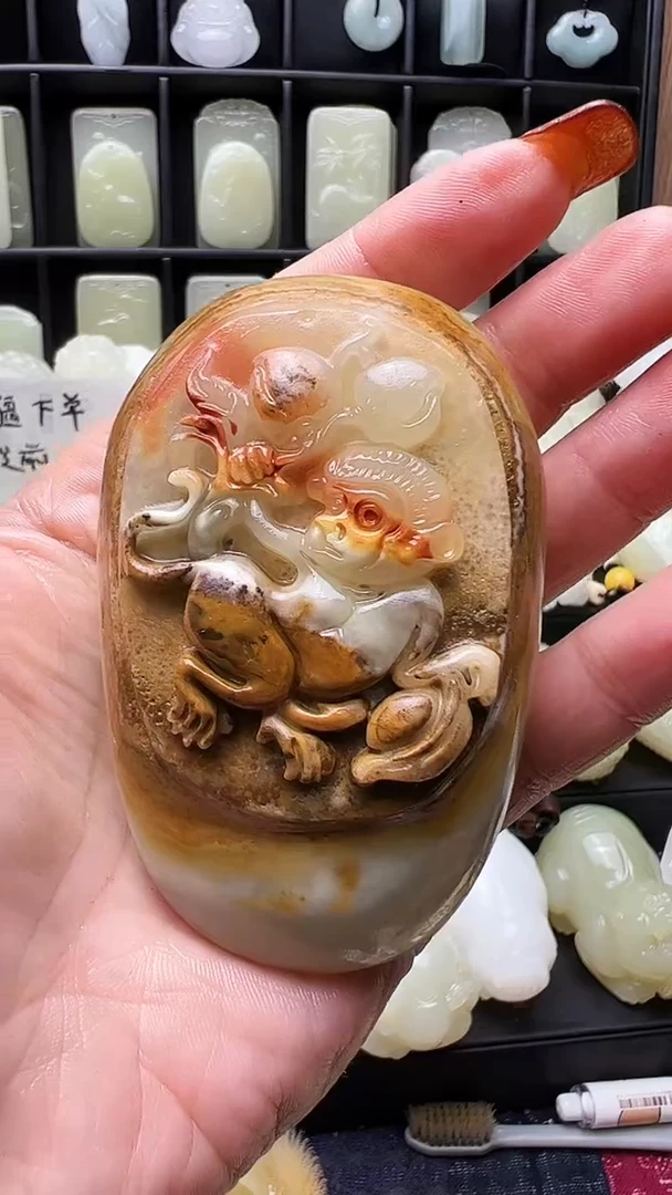 石材陈*财奇石，手把件