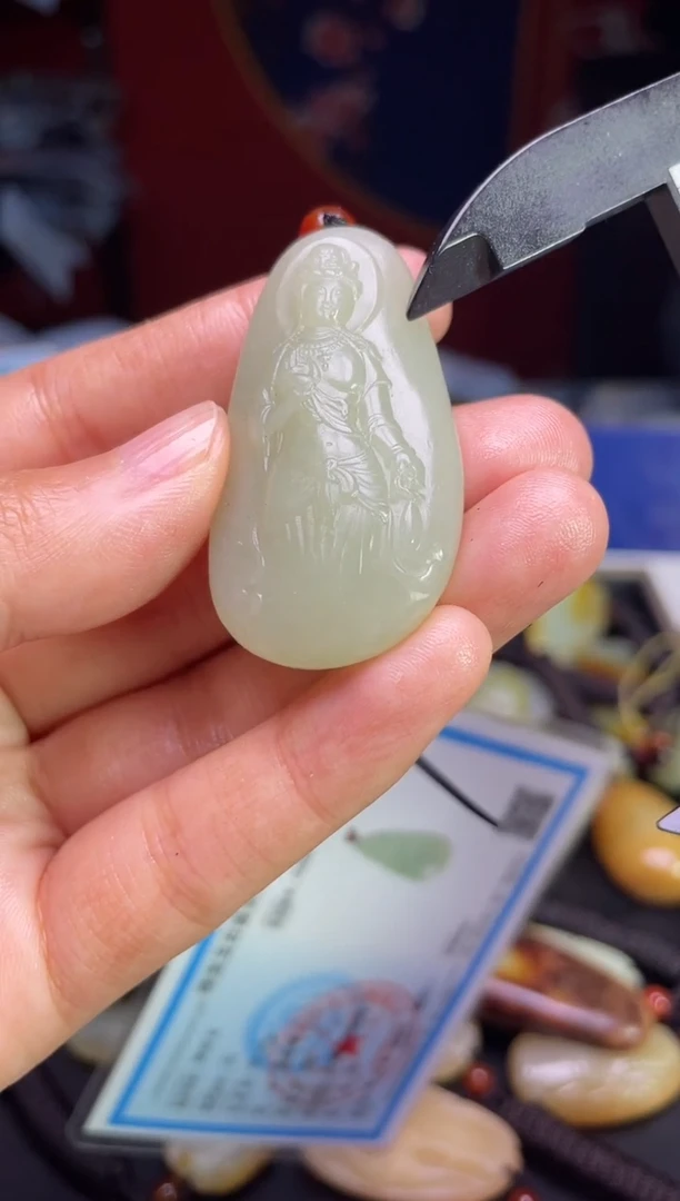 颈饰未镶嵌和田玉1