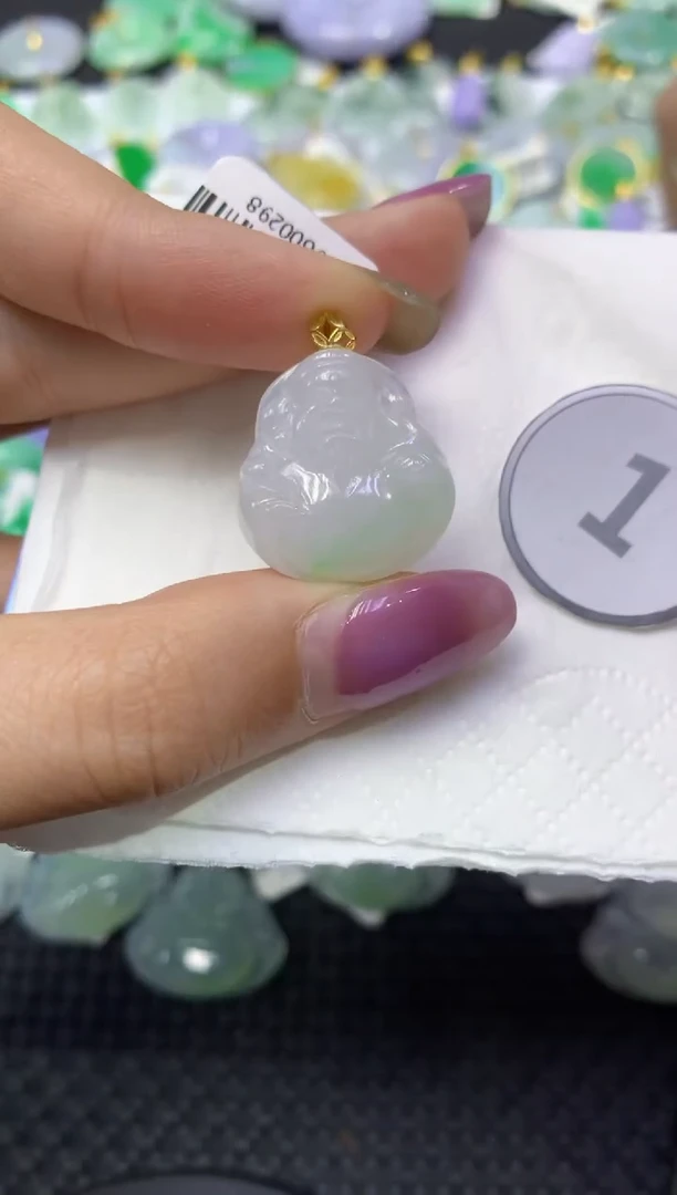 颈饰18K金镶嵌翡翠天然缅甸翡翠A货