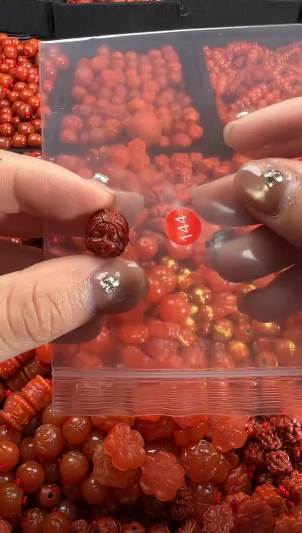 【闪购商品】南红玛瑙合金颈饰1