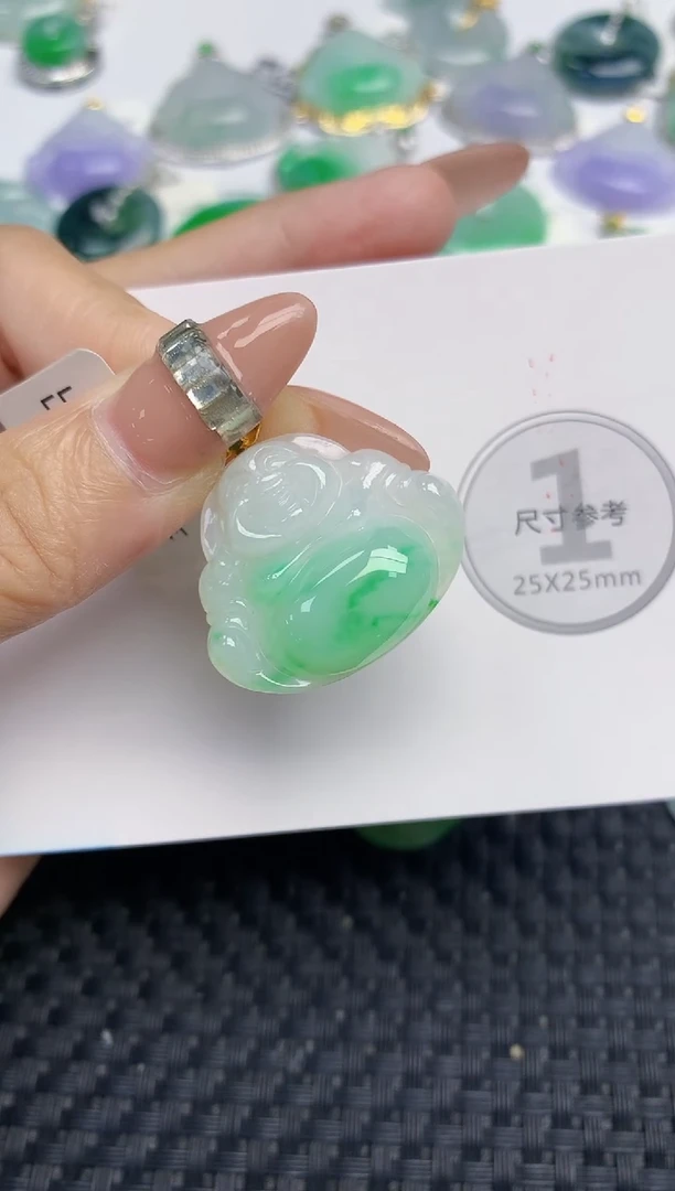 颈饰18K金镶嵌翡翠 天然缅甸A货翡翠百元以上9元证书费自理