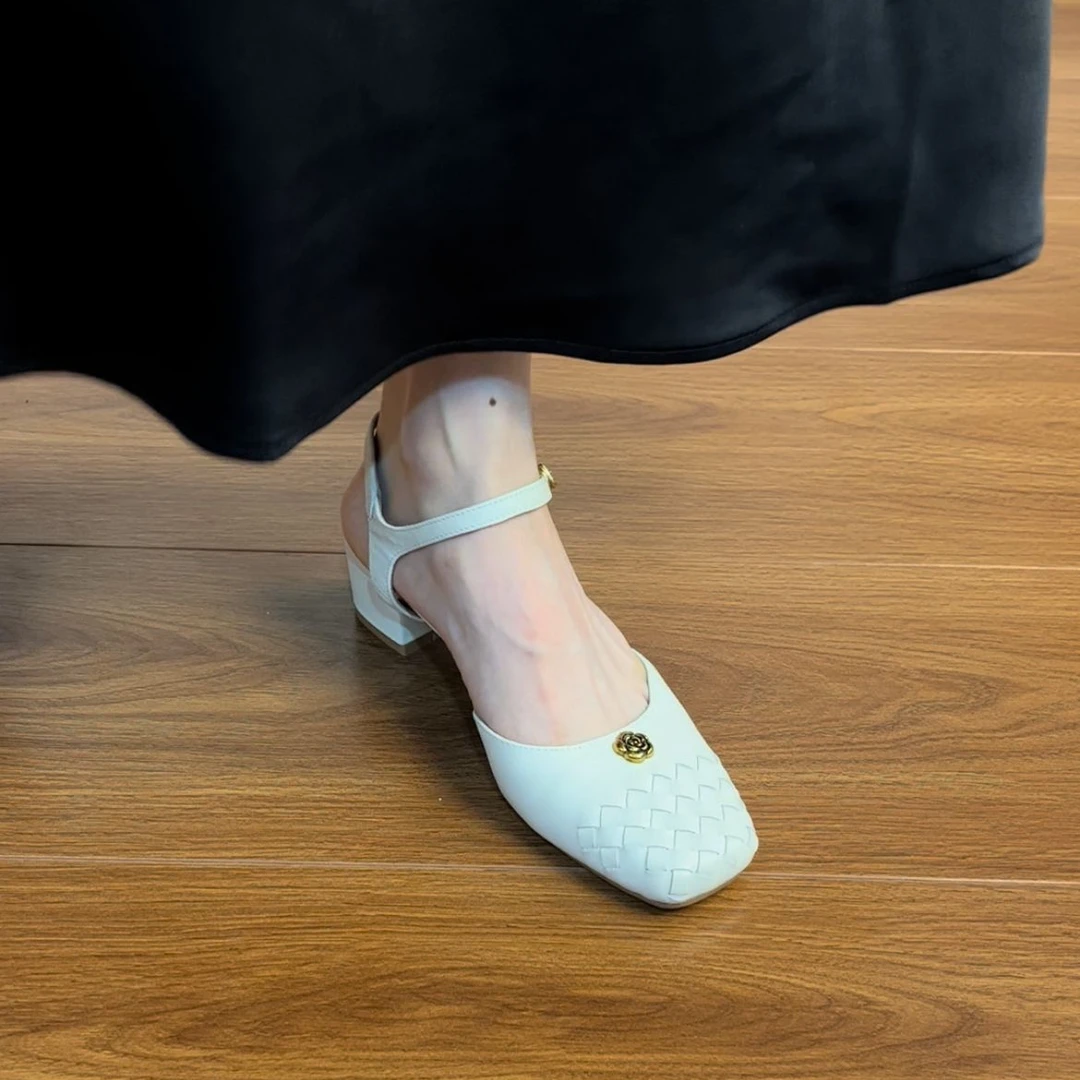 4CM头层牛皮法式编织方头凉鞋女夏山茶花中跟一字扣带玛丽珍鞋