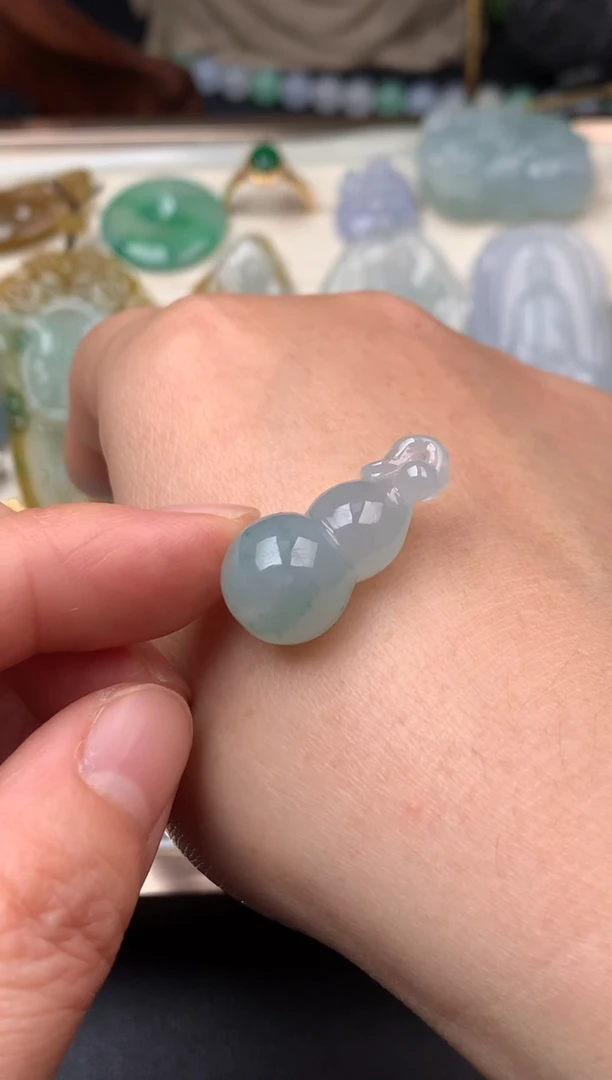 吊坠(不含链)未镶嵌翡翠吊坠