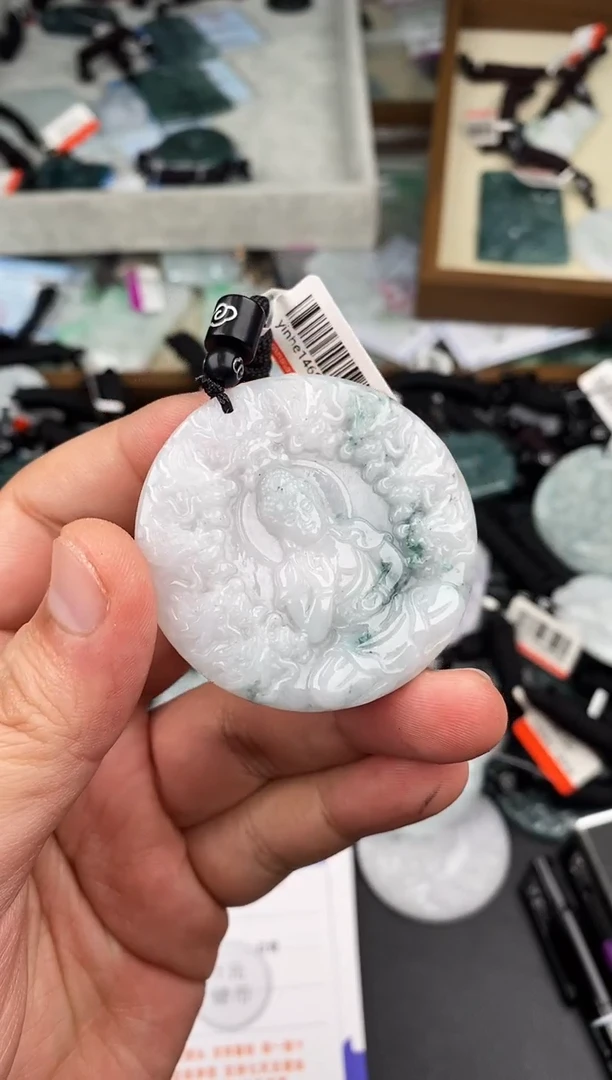 【闪购商品】翡翠颈饰未镶嵌   天然翡翠，一物一图